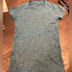 Swiftly lululemon top size 6